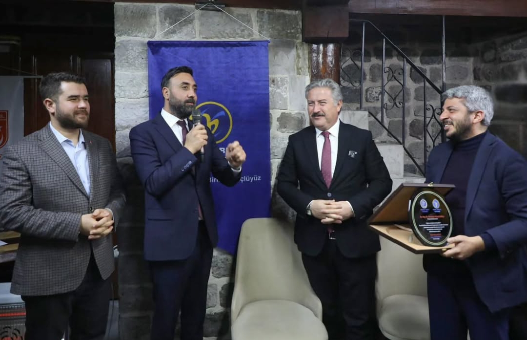 Genç Birlik Divan Buluşmaları